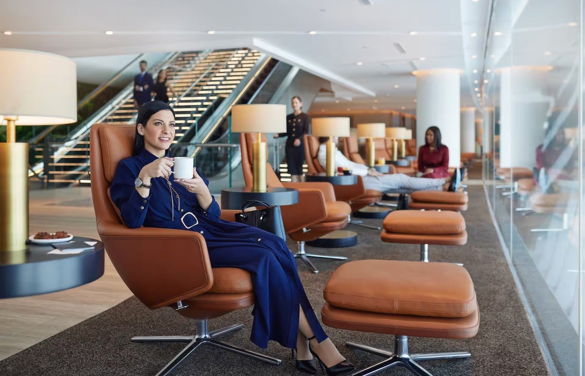 Etihad AUH Terminal A lounge promo shot