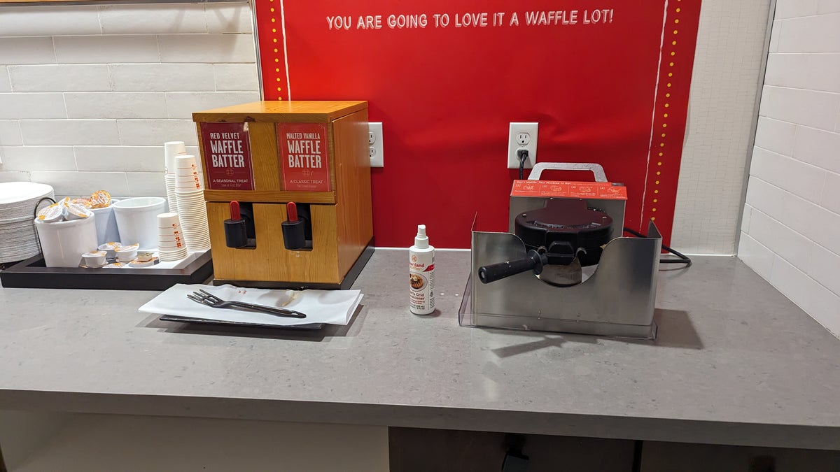 Hampton Inn and Suites Aurora South Denver food and beverage breakfast waffle station