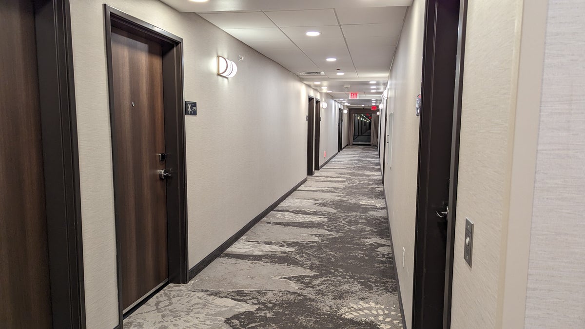 Hampton Inn and Suites Aurora South Denver hallways