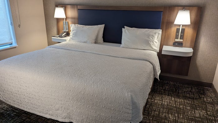 Hampton Inn and Suites Aurora South Denver room king size bed Hampton Inn and Suites Aurora South Denver room king size bed