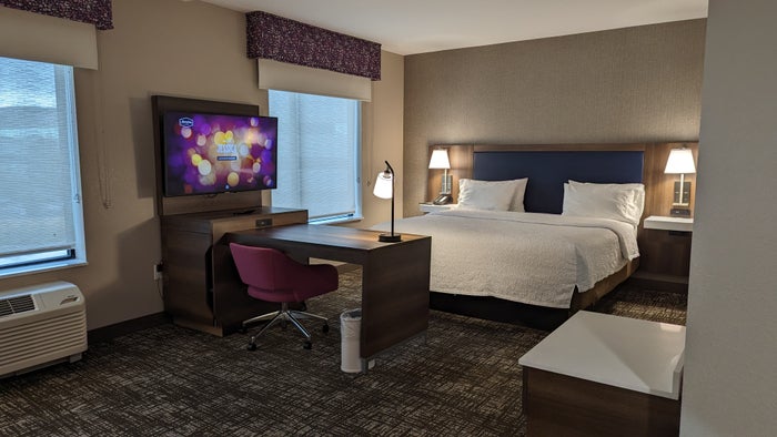 Hampton Inn and Suites Aurora South Denver room main view Hampton Inn and Suites Aurora South Denver room main view