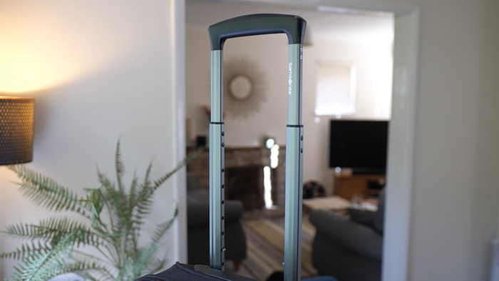 Samsonite Pro Travel Softside Telescopic Handle Samsonite Pro Travel Softside Telescopic Handle