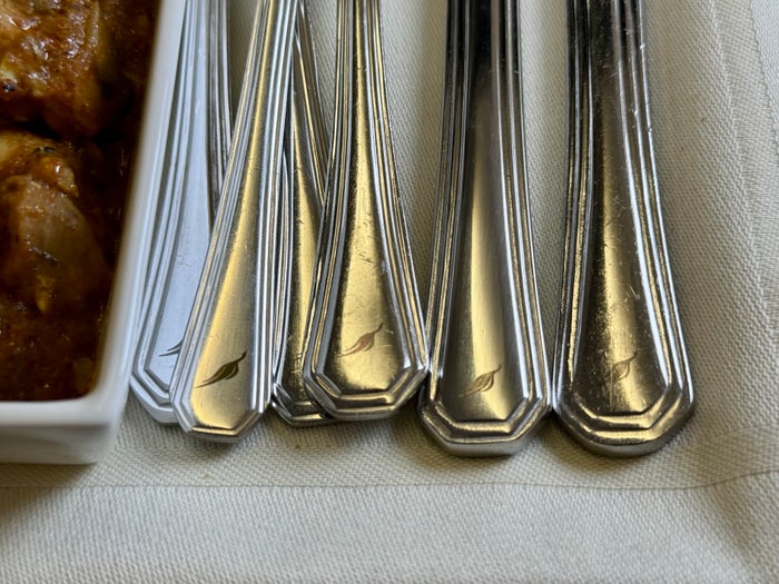 Sri Lankan A330 business class FnB cutlery