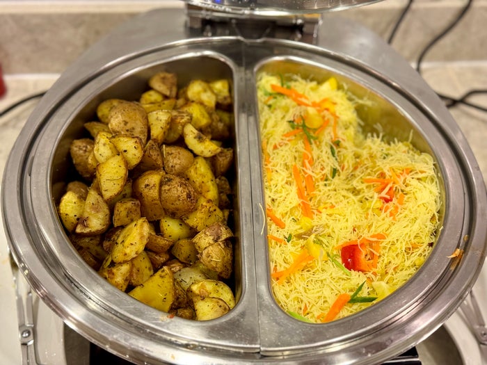 Sri Lankan A330 business class MLE lounge carbs