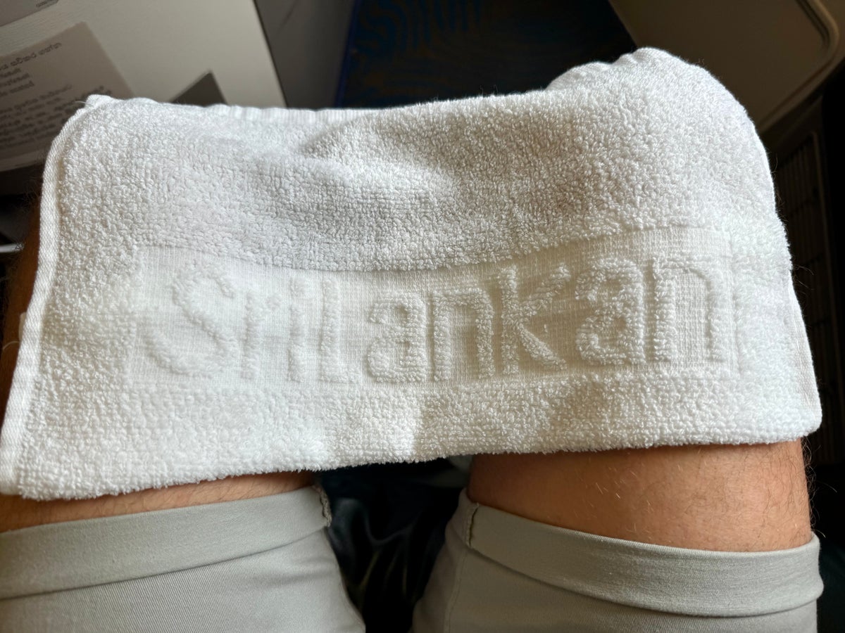 Sri Lankan A330 business class hot towel