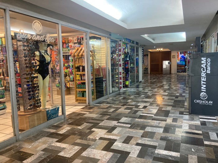 Sunscape Puerto Vallarta Resort Spa shops and ATM Sunscape Puerto Vallarta Resort Spa shops and ATM