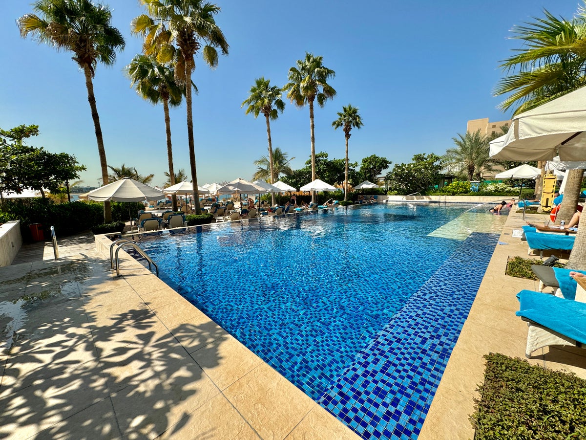 Waldorf Astoria Dubai Palm Jumeirah Adult Pool