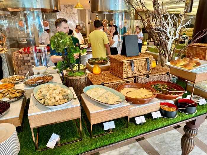 Waldorf Astoria Dubai Palm Jumeirah Buffet Dips