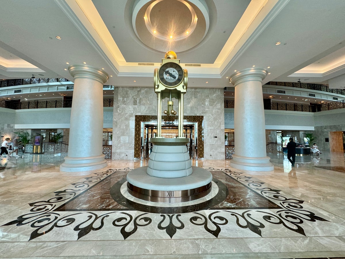 Waldorf Astoria Dubai Palm Jumeirah Entrance