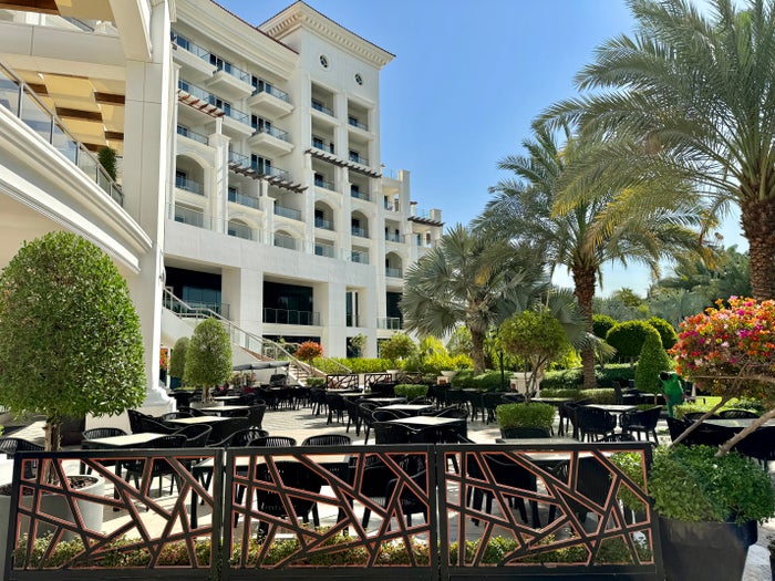 Waldorf Astoria Dubai Palm Jumeirah Lao Exterior Seating