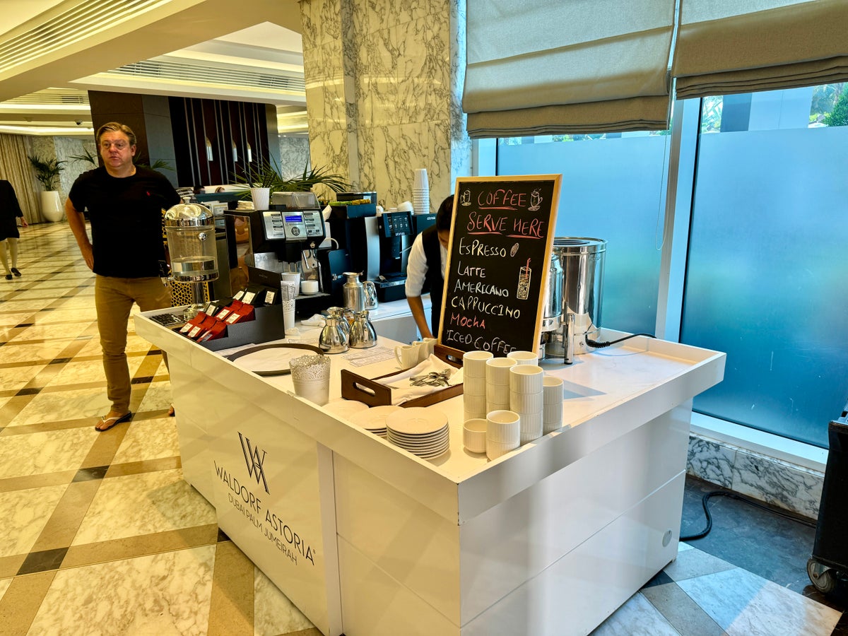 Waldorf Astoria Dubai Palm Jumeirah Mezzerie Coffee Station