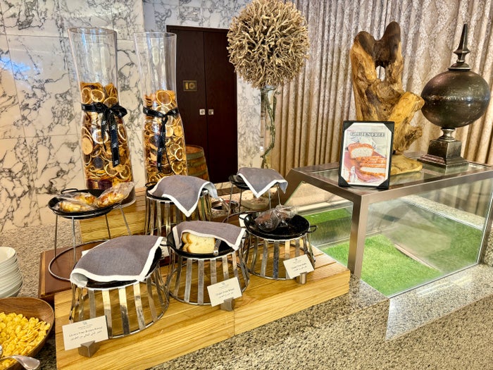 Waldorf Astoria Dubai Palm Jumeirah Mezzerie Gluten Free