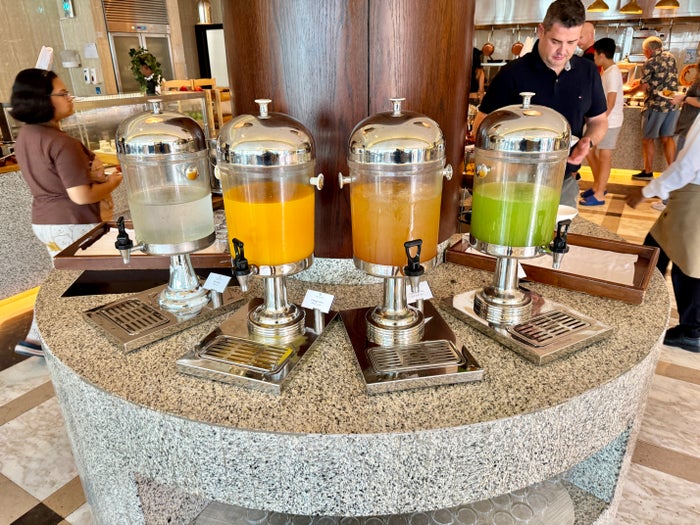 Waldorf Astoria Dubai Palm Jumeirah Mezzerie Juice Station