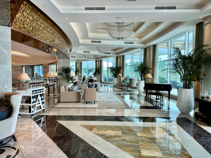 Waldorf Astoria Dubai Palm Jumeirah Peacock Alley Interior Seating