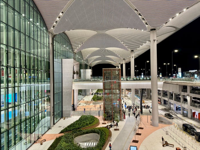 Istanbul Airport [IST]: Ultimate Terminal Guide