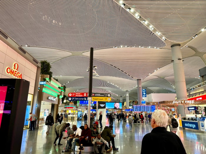 flydubai 737 800 economy IST wayfinding flydubai 737 800 economy IST wayfinding