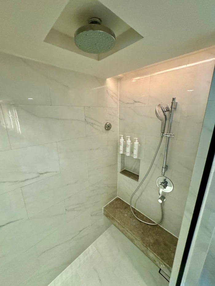 Bangkok Marriott Marquis Shower Bangkok Marriott Marquis Shower