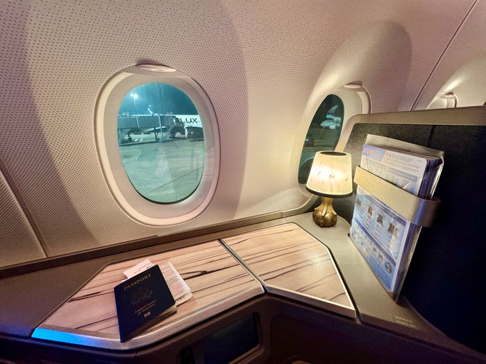 China Airlines A350 Business Class Seat 15K Counter With Windows