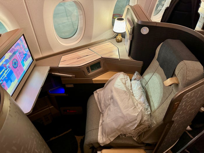 China Airlines Airbus A350 Business Class Review [TPE to SFO]