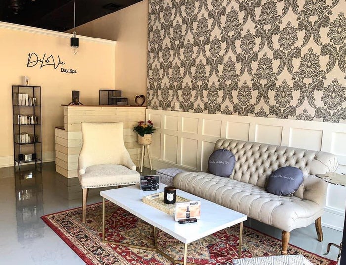 De La Vie Day Spa De La Vie Day Spa