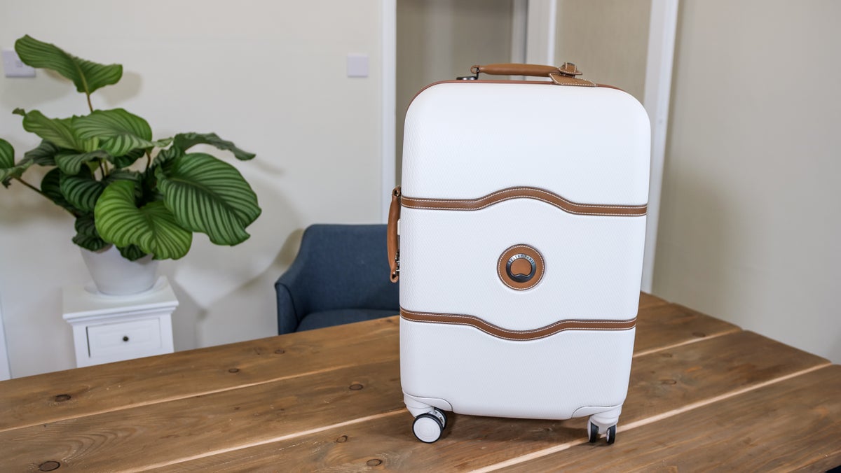 Delsey Chatelet Hardside Spinner Luggage Review – Is It Worth It? [Video]