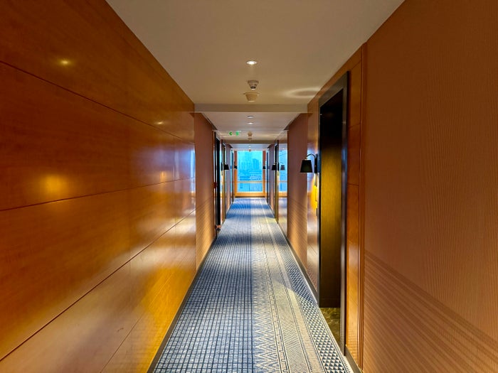 Four Seasons Mumbai Corridor