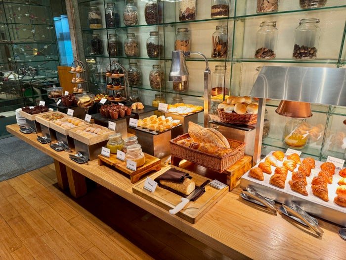 Four Seasons Mumbai San Qi Bread and Pastry
