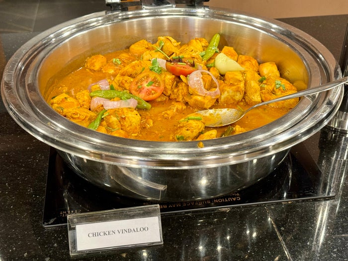 Gulf Air A321neo business class CMB Araliya Lounge FnB hot food Gulf Air A321neo business class CMB Araliya Lounge FnB hot food