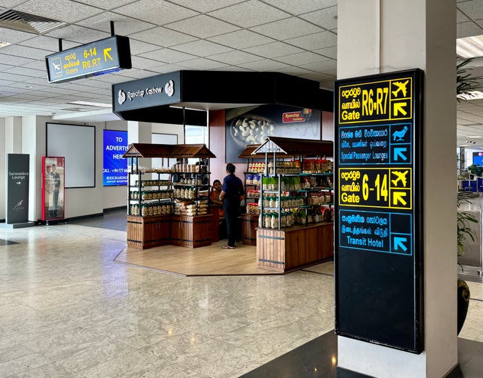 Gulf Air A321neo business class CMB Araliya Lounge directions Gulf Air A321neo business class CMB Araliya Lounge directions