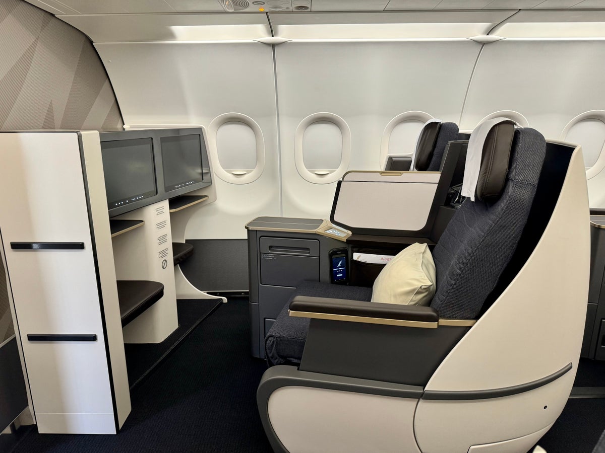 Gulf Air A321neo business class seats
