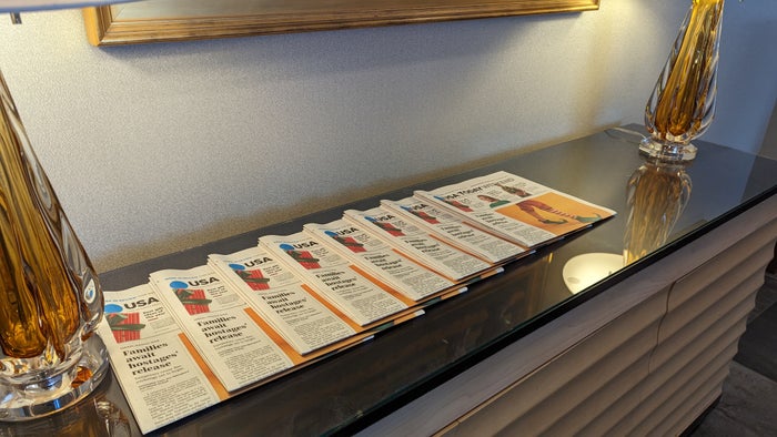 Hampton Inn Houston Downtown amenities USA Today paper