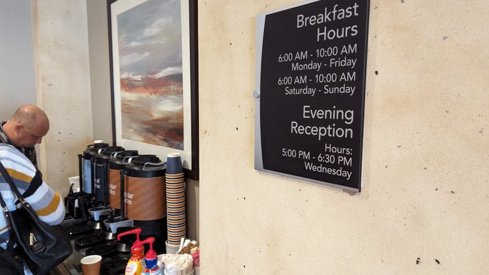 Hampton Inn Houston Downtown food and beverage breakfast coffee
