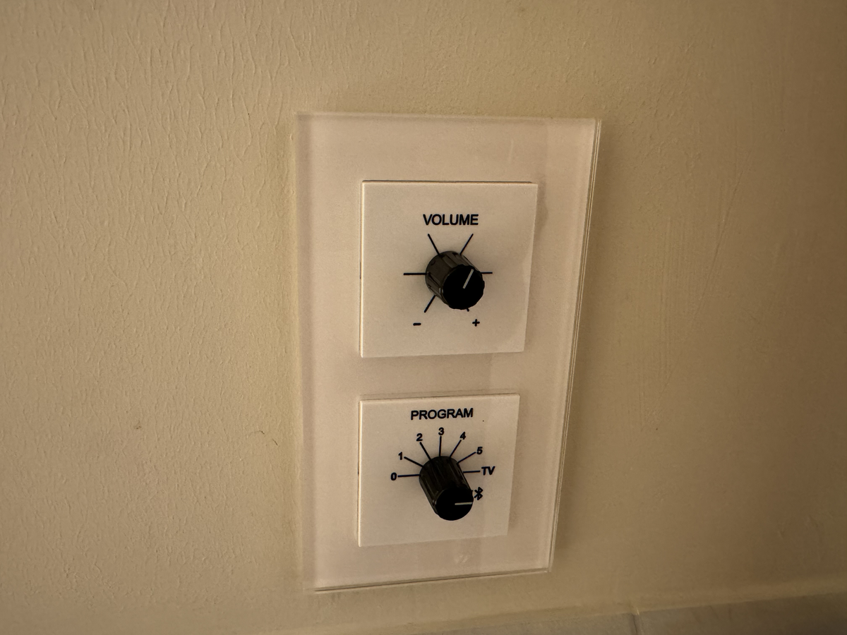 Hotel Goldener Hirsch Bathroom Controls