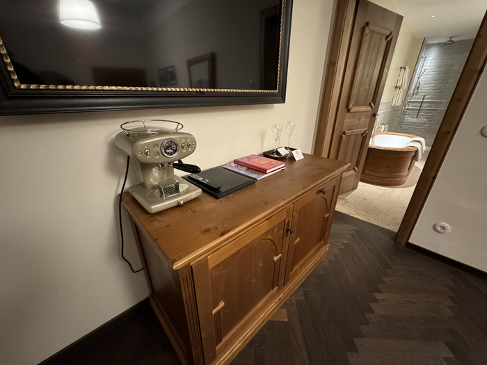 Hotel Goldener Hirsch TV and Cabinet Hotel Goldener Hirsch TV and Cabinet