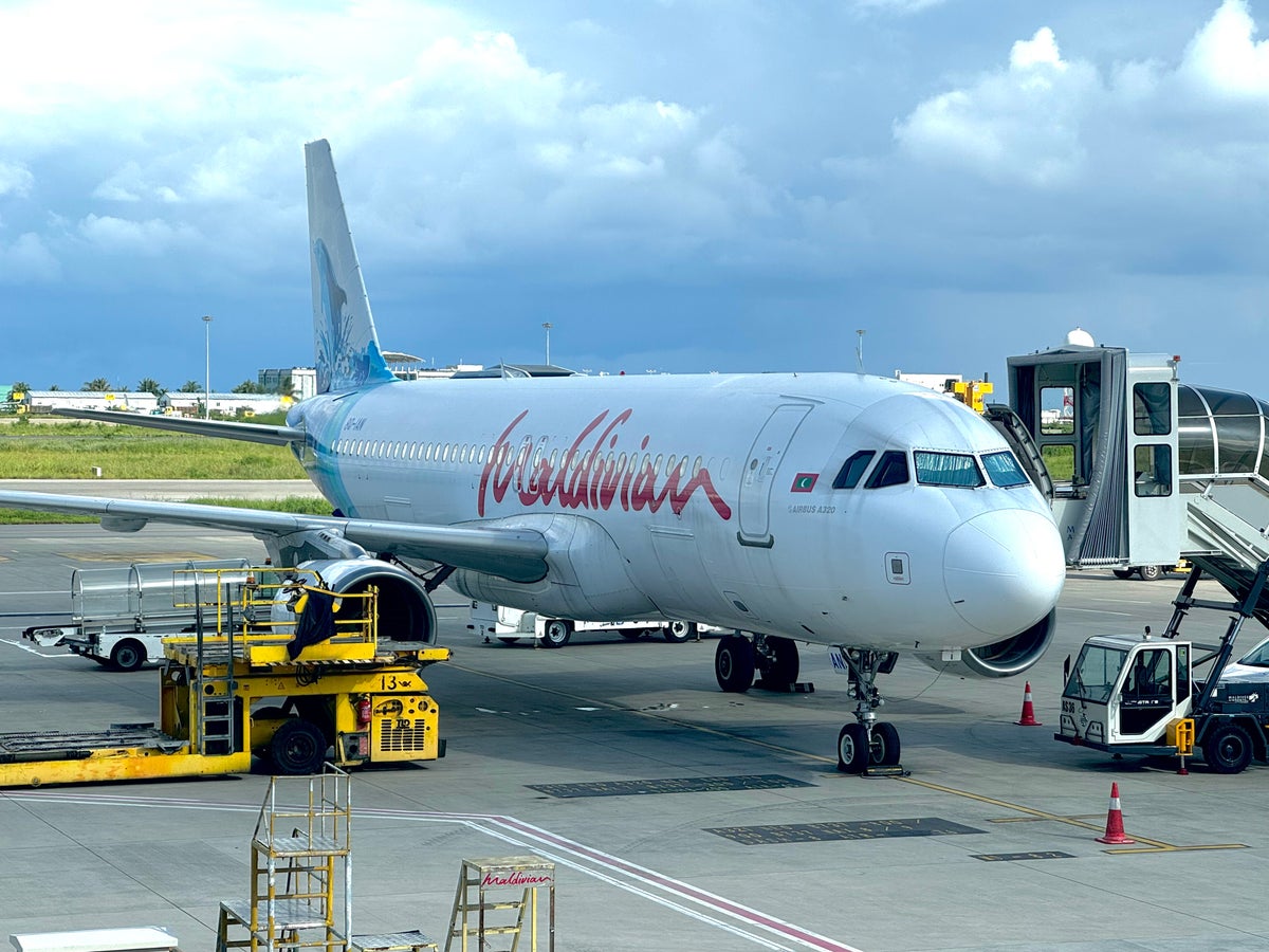 Maldivian A320 at Male Airport