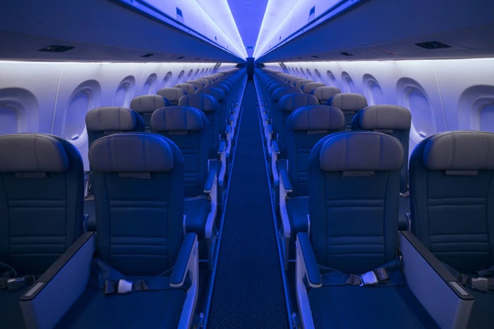 Porter Airlines E195 E2 2 by 2 seats Porter Airlines E195 E2 2 by 2 seats