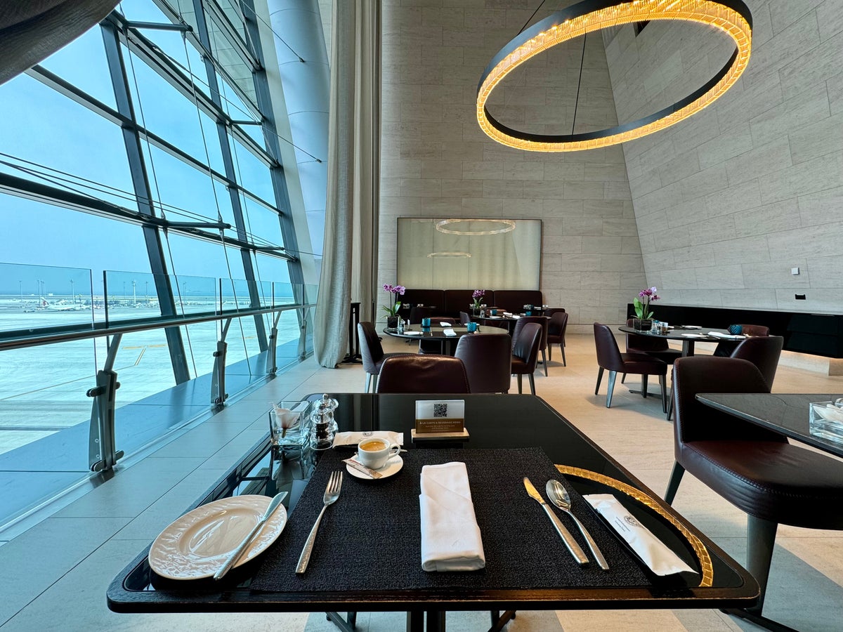 Qatar Airways Al Safwa Lounge Doha dining room