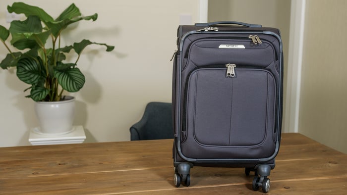 Samsonite Solyte DLX Softside Luggage Review: Is It Worth It? [Video]