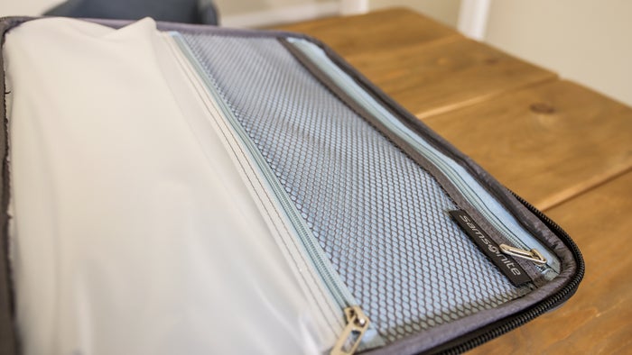 Samsonite Solyte DLX interior pockets Samsonite Solyte DLX interior pockets