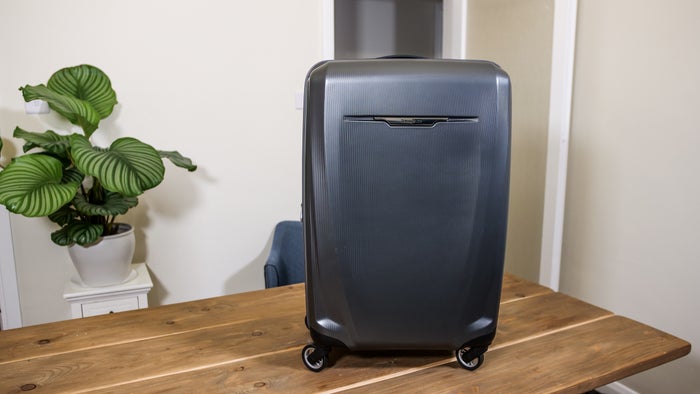Samsonite Winfield 3 DLX Hardside Luggage – Is It Worth It? [Video]