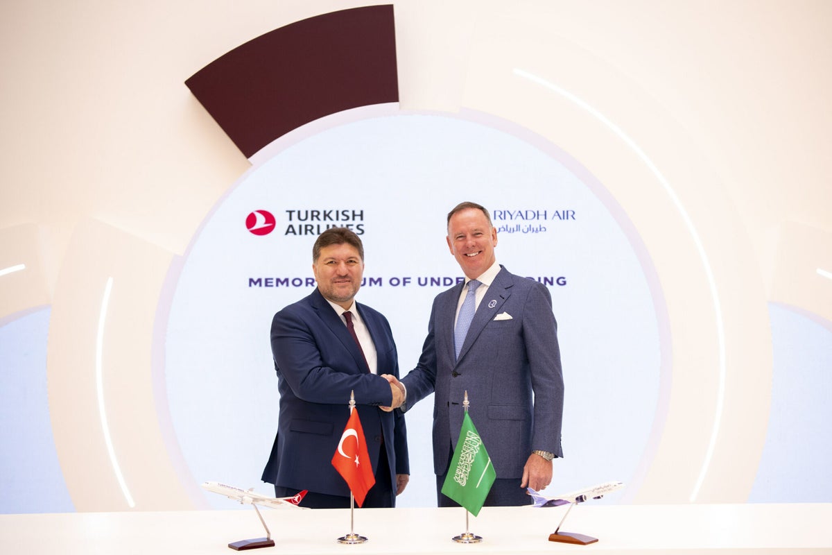 Turkish Airlines Riyadh Air MoU signing