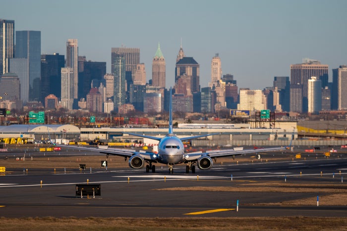 How To Get From Newark Airport to Manhattan [2025]