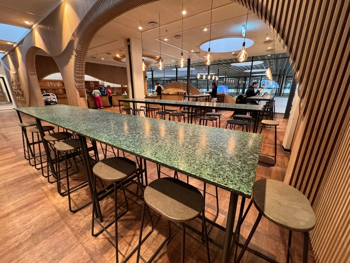 Carlsberg Aviator Lounge CPH bar dining