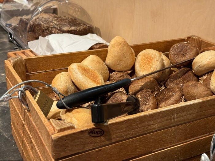 Carlsberg Aviator Lounge CPH rolls