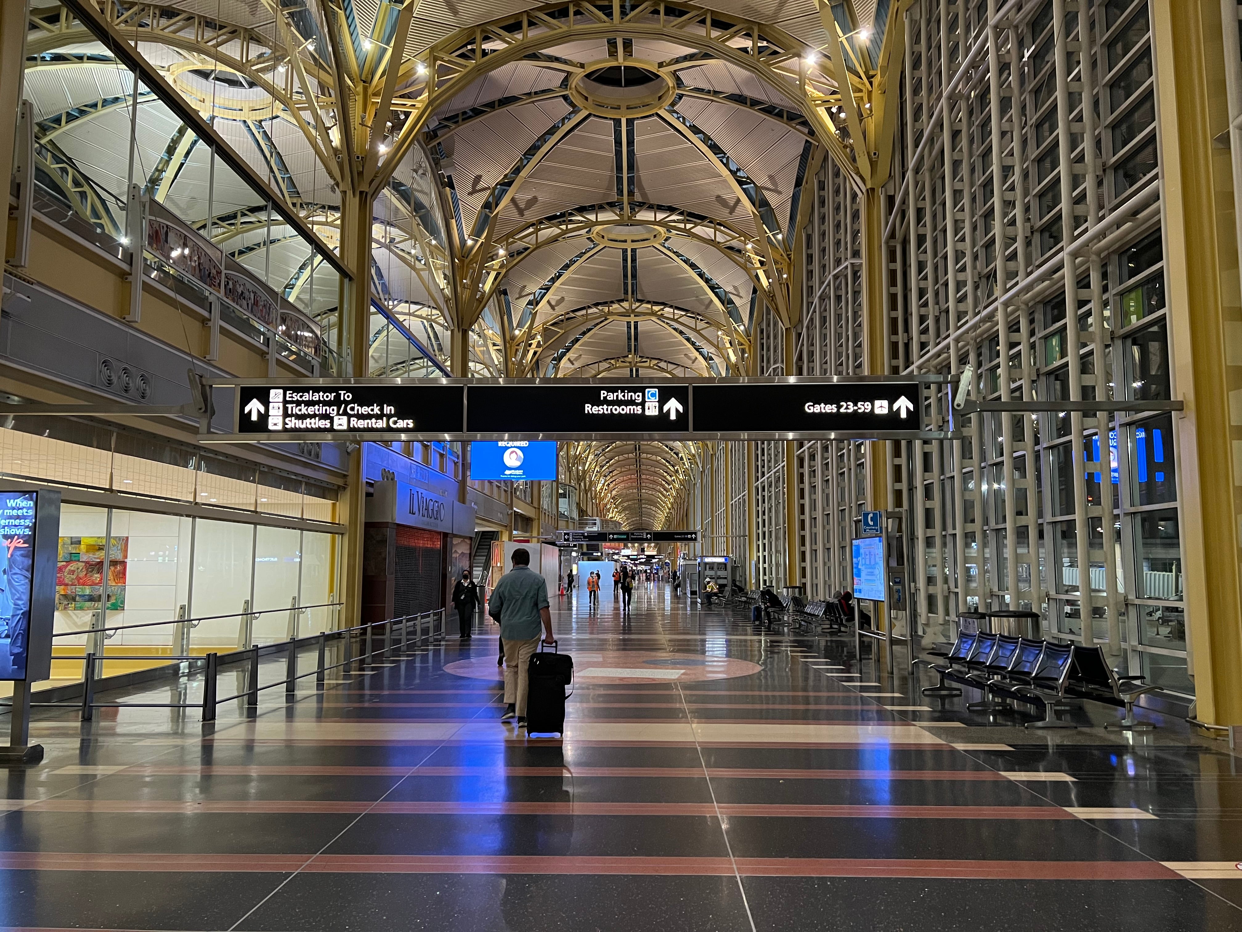 How To Get From Reagan National Airport To Washington D C   DCA Inside Terminal Atrium 