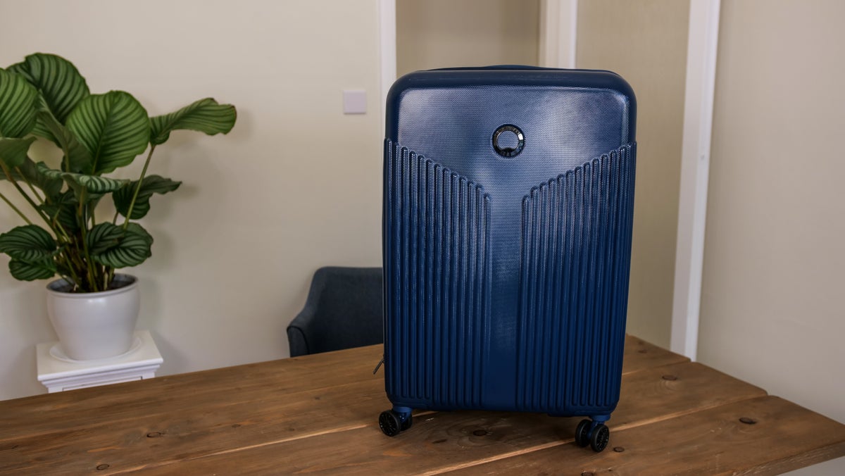 Delsey Comete 3.0 Spinner Luggage Review – Is It Worth It? [Video]