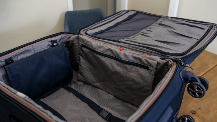 Delsey Helium DLX interior compartment