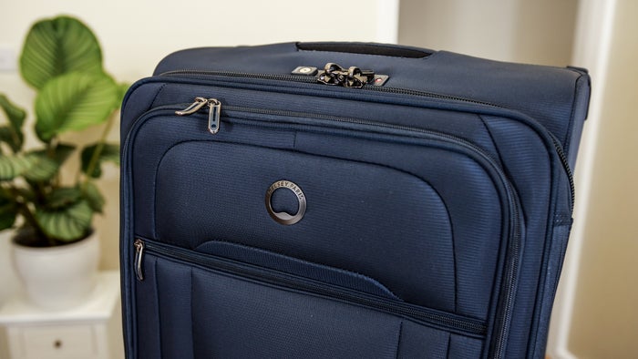 Delsey Helium DLX style and look