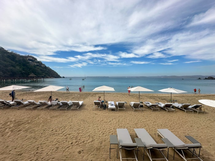 Four Seasons Tamarindo Playa Tamarindo beach club