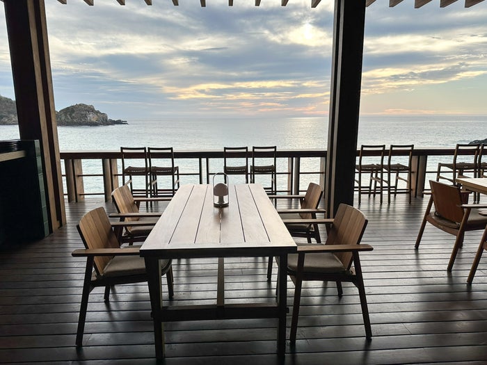 Four Seasons Tamarindo Sal additional seating